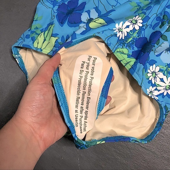 L.L. Bean One-Piece Bathing Suit Size 14 NWT’s Floral Print - Picture 4 of 6